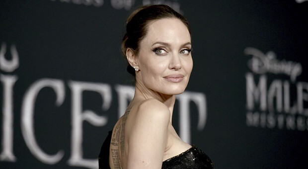 Анджелину Джоли заметили на свидании с бывшим мужем