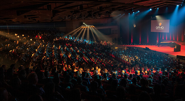 Підсумки «годинникового Оскара» в Женеві: Bvlgari отримав «Золоту стрілку»