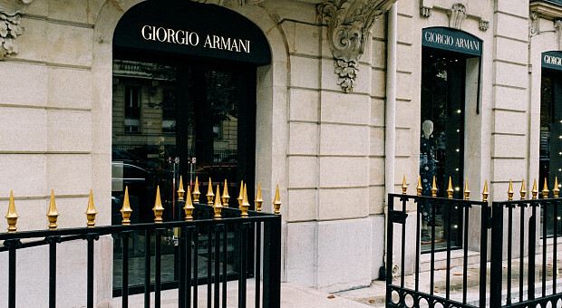 Giorgio Armani Group відмовилася від використання ангорської вовни