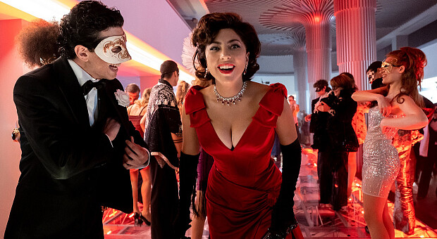 Рубіни, смарагди та діаманти: які прикраси носила Леді Гага у фільмі «Дім Gucci»