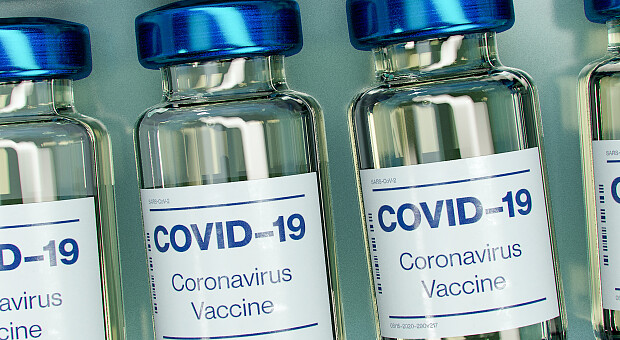 How to take care of yourself. Dos and don'ts before and after COVID-19 vaccination