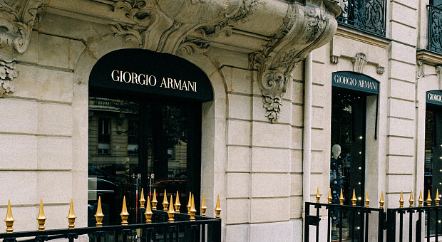 Модный дом Armani отменил показы новых коллекций из-за коронавируса