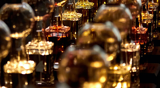 Чому аромати викликають емоції та спогади