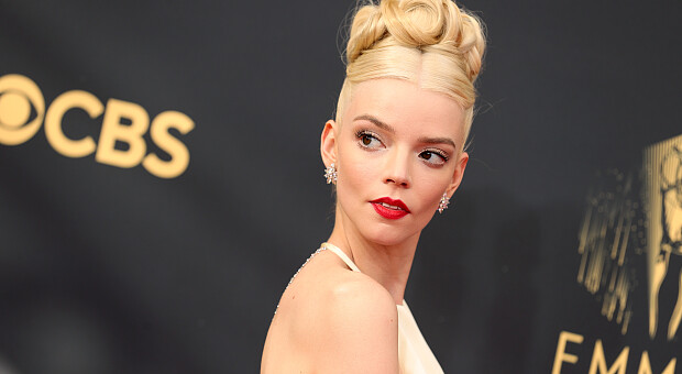 Аня Тейлор-Джой стала лицом рекламной кампании помады Dior Addict