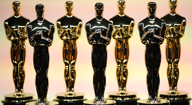 Желто-голубая дорожка «Оскара». Звезды, которые поддержали Украину