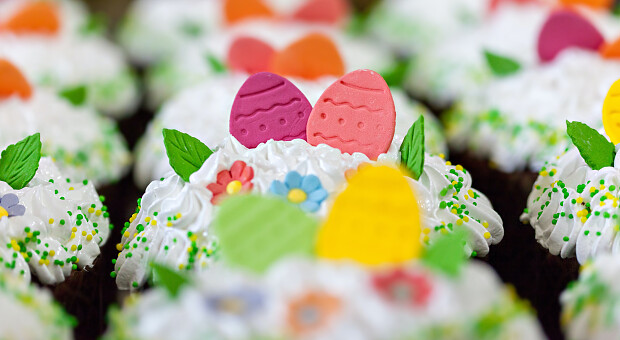 Благодійна паска: де купити великодню випічку, щоб зробити добро