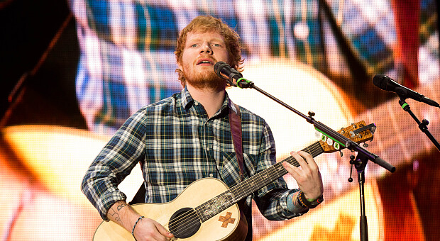 Снято в Киеве: Эд Ширан и Флоренс Уэлч выпустили клипы, посвященные Украине