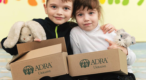 Благотворители из ADRA Ukraine выплачивают украинцам по 6600 грн. Как получить