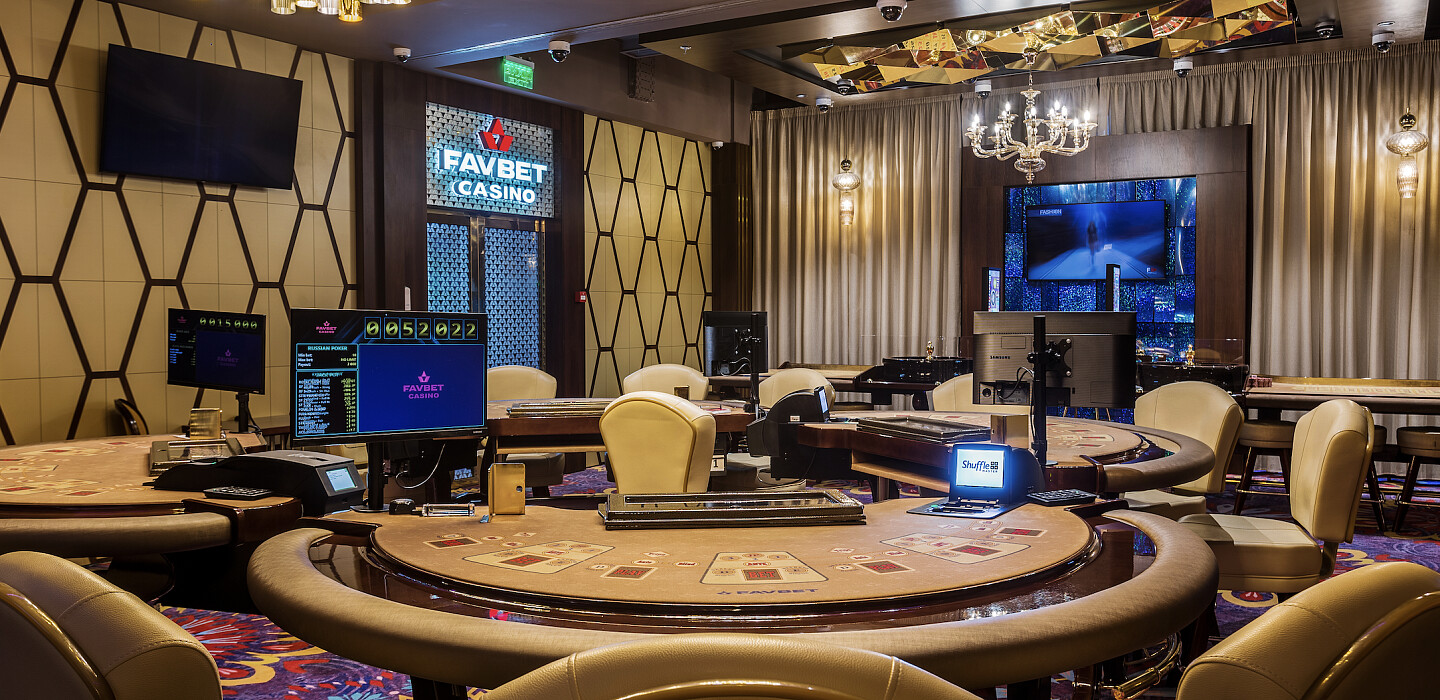 Interfaccia del sito Lovingbet su desktop e mobile