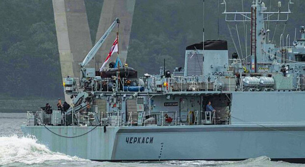 Українські моряки отримали два нові тральщики