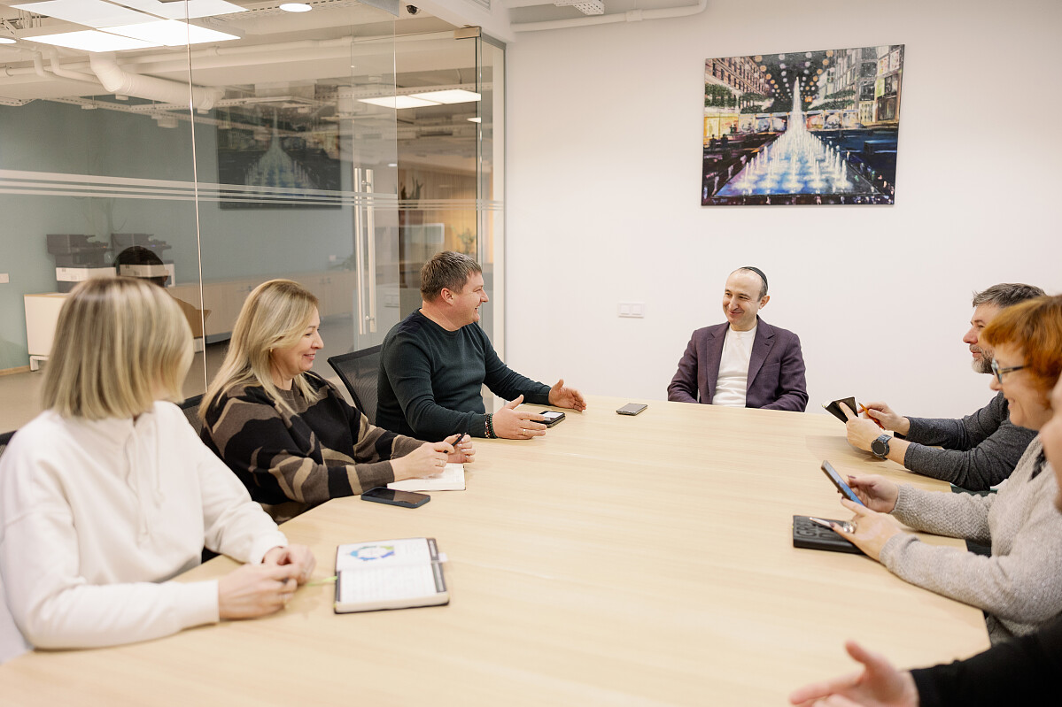 Felix Chertok is the founder of "AV" Trading House