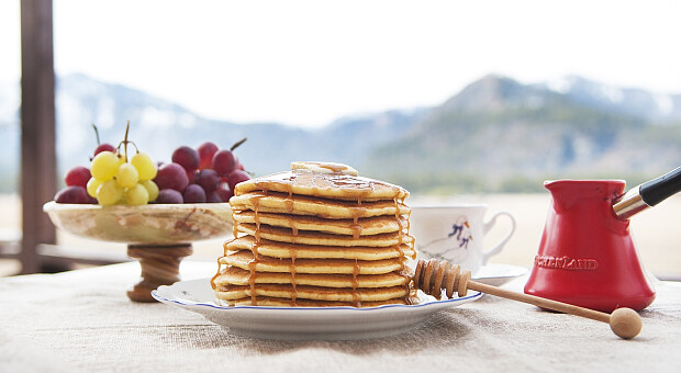 Твій улюблений рецепт панкейків покроково: ТОП-5 смачних варіантів