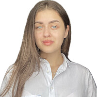 Анна Мирошниченко
