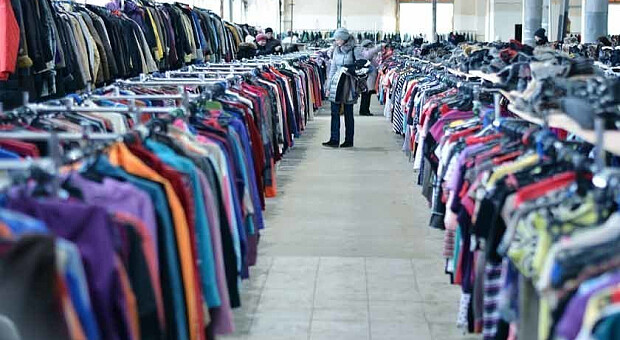 Вживаний одяг з комісійних магазинів може бути джерелом інфекцій — дослідження