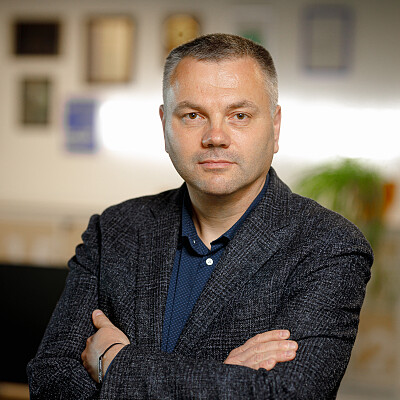 Олександр Бульба Досьє на The Page