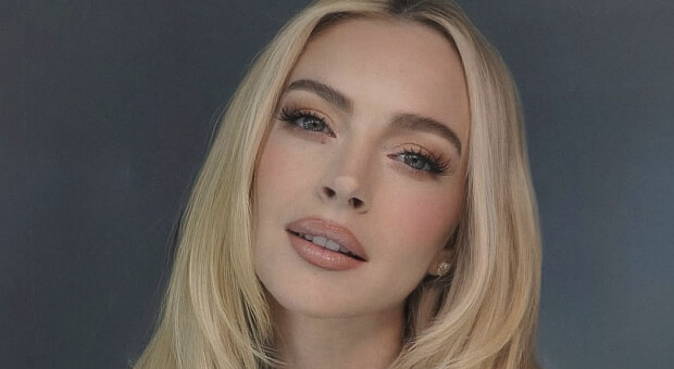 Ліндсі Лохан блиснула свіжим зовнішнім виглядом у мереживній сукні