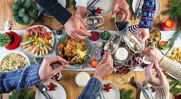 Здивує кожного: найкращі ідеї простих і смачних страв для новорічного столу