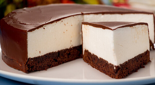 Кулінарна класика: готуємо торт «Молочна пташка», який вважають одним з найніжніших