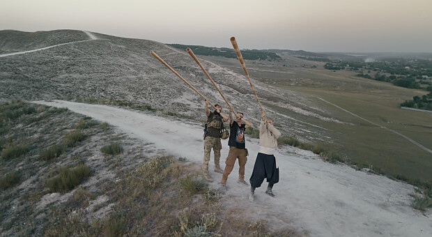 Репер-військовий і переможець «Голосу країни» написали пісню для бойової бригади — відео