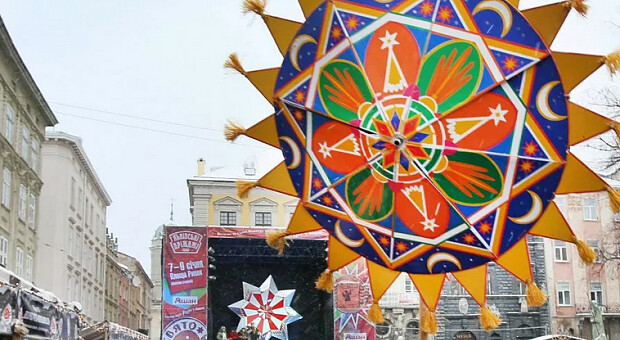 Фестиваль пампуха і глінтвейну 2025 у Львові: коли очікувати і що в програмі