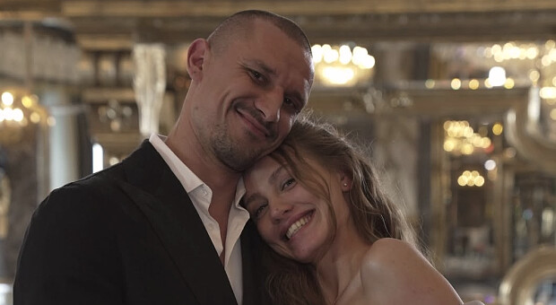 Мережу шокувала вартість каблучки, яку Тарас Цимбалюк подарував переможниці «Холостяка»