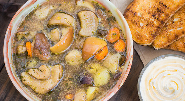 Що приготувати на обід у Великодній піст: ТОП-5 варіантів першої страви — рецепти